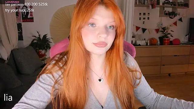 lil lia online show from November 2025 10:08:02 PM