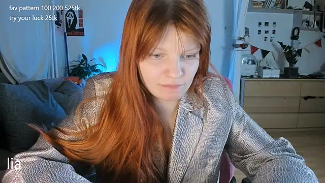Snapshot of lil_lia chatting on May 2026 10:40:02 PM lil lia online show from May 2026 10:40:02 PM