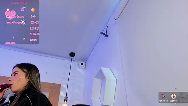 ary cooper  online show from October 2025 02:04:01 PM