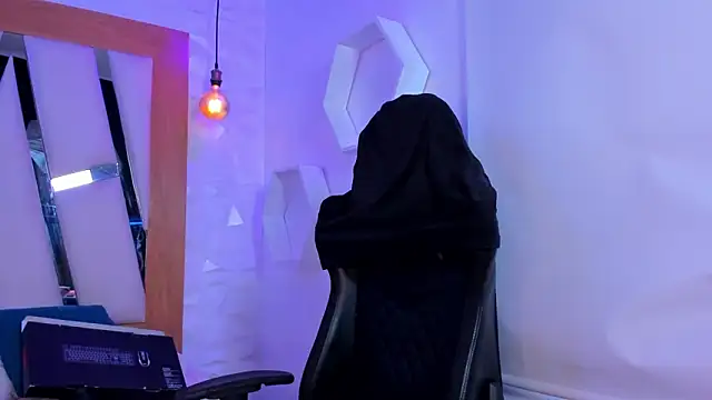 ary cooper  online show from November 2025 01:44:02 PM