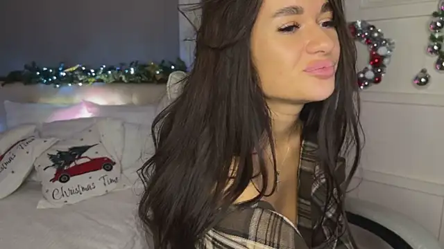 UrLillShy online show from January 2025 07:25:01 AM