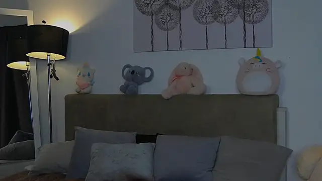 CassKiera online show from October 2025 05:05:01 AM