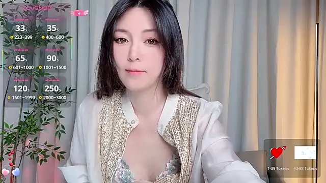 Ada-xixi online show from October 2025 11:28:02 AM