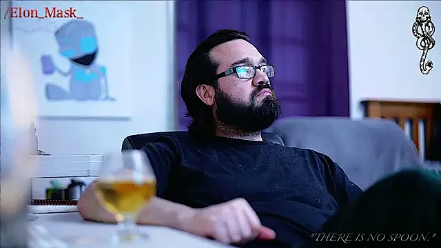 Snapshot of Seraph_De_La_Luna chatting on January 2025 07:43:01 AM Seraph De La Luna online show from January 2025 07:43:01 AM