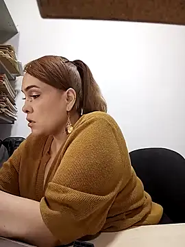 Snapshot of Miss_Agatha chatting on January 2025 02:08:01 AM Miss Agatha online show from January 2025 02:08:01 AM