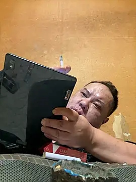 Snapshot of punk0805 chatting on October 2025 11:54:01 AM punk0805 online show from October 2025 11:54:01 AM