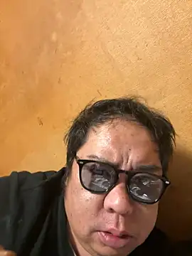 Snapshot of punk0805 chatting on February 2026 01:10:01 PM punk0805 online show from February 2026 01:10:01 PM