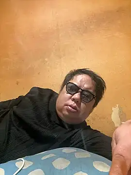 Snapshot of punk0805 chatting on March 2026 01:40:02 PM punk0805 online show from March 2026 01:40:02 PM