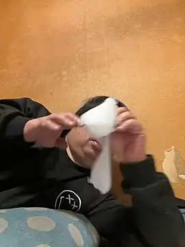 punk0805 online show from March 2026 12:21:02 PM