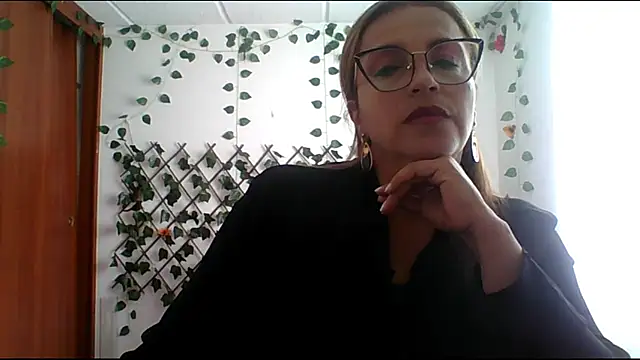 RossanaLionheart online show from November 2025 08:52:01 PM