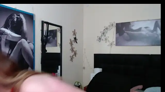 AnthonelaBella online show from February 2026 03:21:02 PM