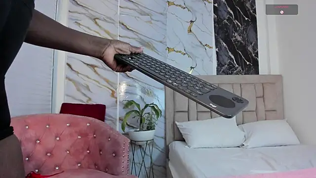 scarlet darling26 online show from March 2026 05:52:01 PM