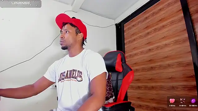 AlejoKhalifa  online show from October 2025 10:21:01 AM