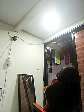 AlejoKhalifa  online show from October 2025 09:35:01 PM