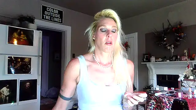 Glamazonx online show from October 2025 01:50:02 PM