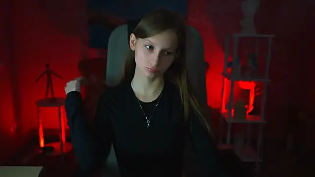 EllaHorton online show from January 2025 12:48:02 PM