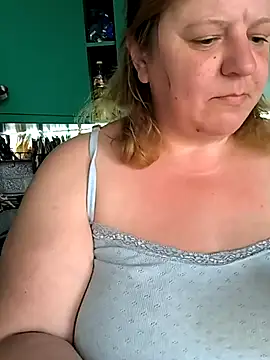 jusichka online show from March 2025 12:20:01 PM