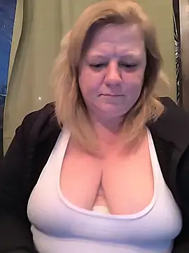 jusichka online show from June 2026 06:58:02 PM