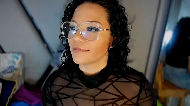 paula daniela1 online show from February 2025 08:36:01 PM