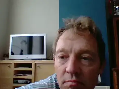 Snapshot of bertolini chatting on February 2025 09:04:01 AM bertolini online show from February 2025 09:04:01 AM