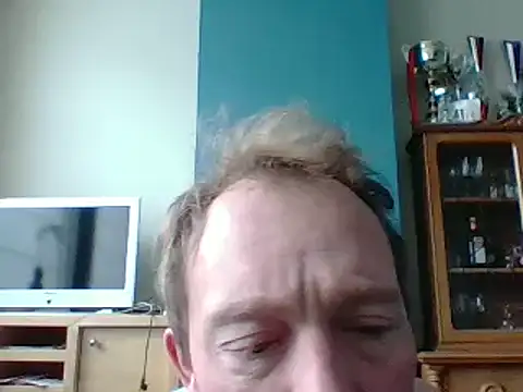 Snapshot of bertolini chatting on February 2025 08:43:02 AM bertolini online show from February 2025 08:43:02 AM