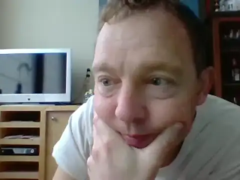 Snapshot of bertolini chatting on February 2025 07:58:02 AM bertolini online show from February 2025 07:58:02 AM
