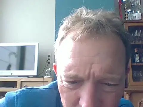 Snapshot of bertolini chatting on March 2025 01:05:02 PM bertolini online show from March 2025 01:05:02 PM