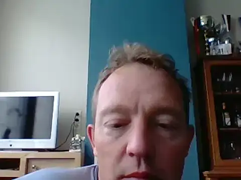 Snapshot of bertolini chatting on March 2025 07:53:01 AM bertolini online show from March 2025 07:53:01 AM