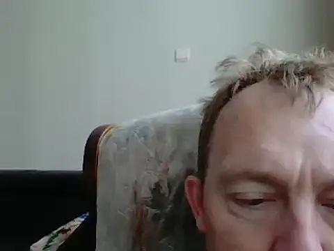 Snapshot of bertolini chatting on March 2025 07:31:02 AM bertolini online show from March 2025 07:31:02 AM
