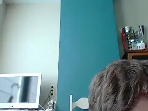 Snapshot of bertolini chatting on March 2025 02:21:02 PM bertolini online show from March 2025 02:21:02 PM