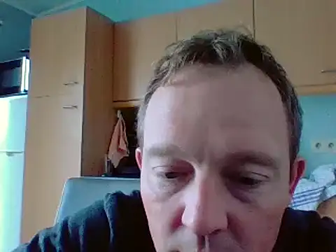 Snapshot of bertolini chatting on March 2025 04:40:02 PM bertolini online show from March 2025 04:40:02 PM