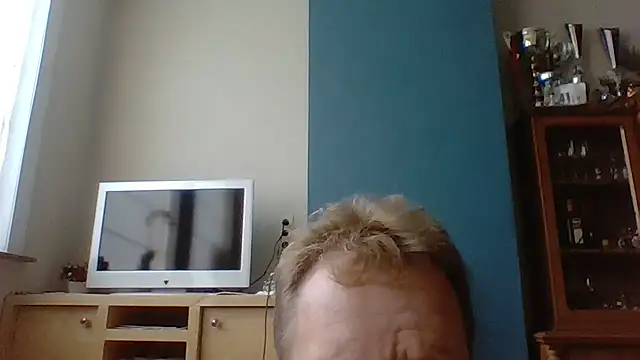 Snapshot of bertolini chatting on September 2025 03:16:01 PM bertolini online show from September 2025 03:16:01 PM