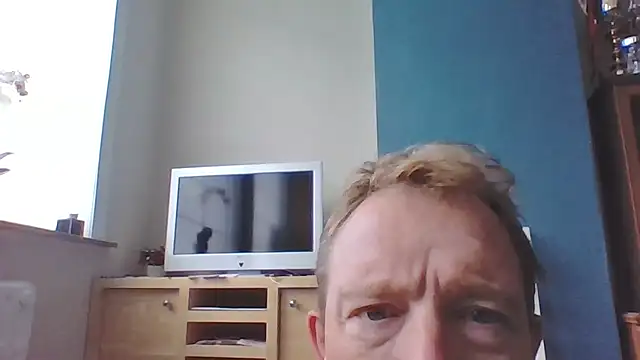 Snapshot of bertolini chatting on October 2025 07:06:01 AM bertolini online show from October 2025 07:06:01 AM