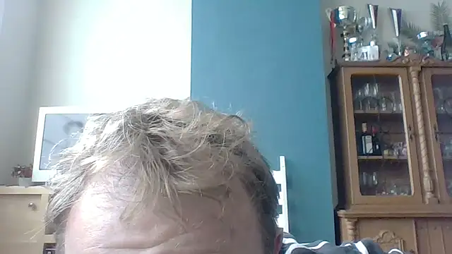 Snapshot of bertolini chatting on October 2025 01:34:01 PM bertolini online show from October 2025 01:34:01 PM