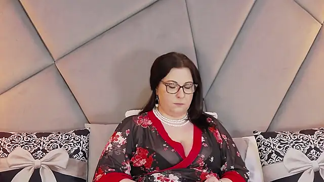 AryaEve online show from February 2026 06:52:01 AM