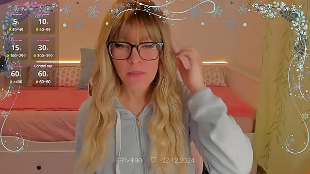 estivalae online show from December 2024 02:52:01 PM