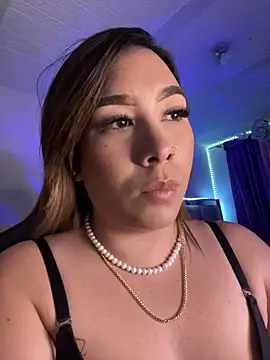 Snapshot of leahtemptation3 chatting on March 2025 05:17:02 AM leahtemptation3 online show from March 2025 05:17:02 AM