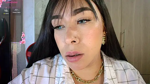 leahtemptation3 online show from May 2026 12:29:02 AM