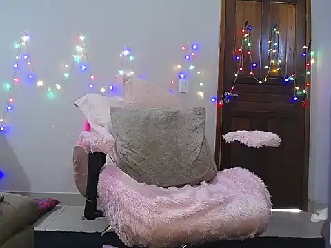 Irresistible24 online show from March 2025 01:57:02 PM