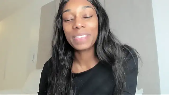 Snapshot of smileybabe chatting on February 2025 04:25:02 PM smileybabe online show from February 2025 04:25:02 PM