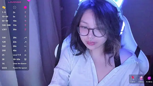 maydaykimmy online show from May 2026 09:52:01 PM