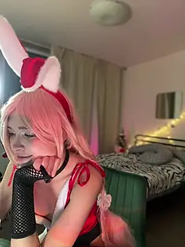 Evangeline Lawrence  online show from December 2024 06:20:02 PM