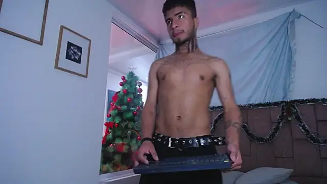 Snapshot of JuanCamiilo_66 chatting on December 2024 03:14:02 AM JuanCamiilo 66 online show from December 2024 03:14:02 AM