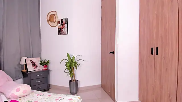 AfroditaRoy online show from March 2026 12:05:01 AM