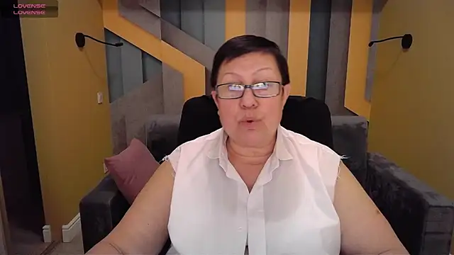 BarbaraTurners online show from January 2025 09:37:01 PM