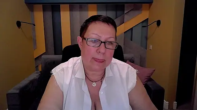 BarbaraTurners online show from March 2025 06:44:01 PM