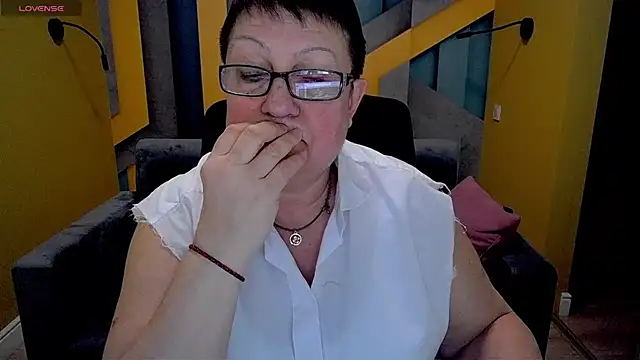 BarbaraTurners online show from March 2025 03:42:01 AM