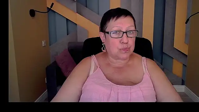 BarbaraTurners online show from September 2025 11:56:02 AM