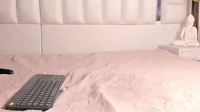 im tyra online show from February 2026 04:44:02 AM