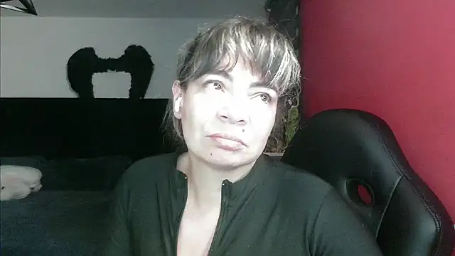 charlotedoll online show from November 2025 03:05:01 AM